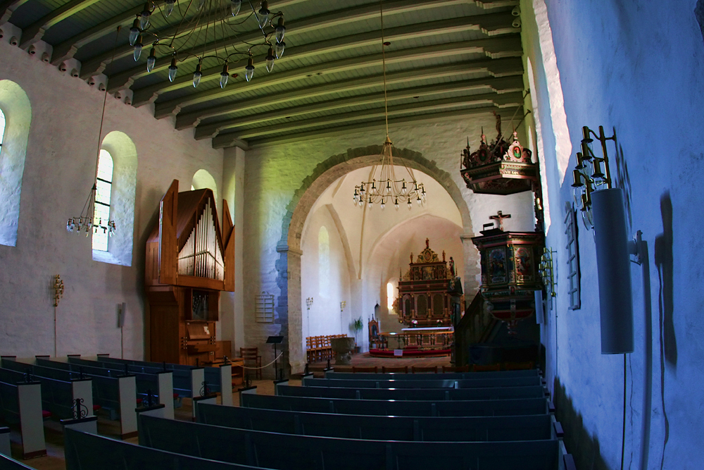 Борнхольм, Церковь в Окиркеби. Church of Aakirkeby, La iglesia de Aakirkeby