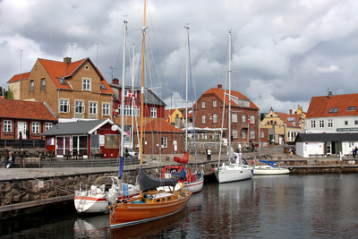 Борнхольм, Алинге, порт. Town of Allinge. Harbour, Poblacion de Allinge, el puerto