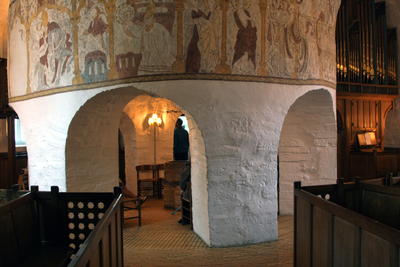 Борнхольм, Внутри церкви в Ольскере. &#216;lsker church's interior, El interior de la iglesia de &#216;lsker