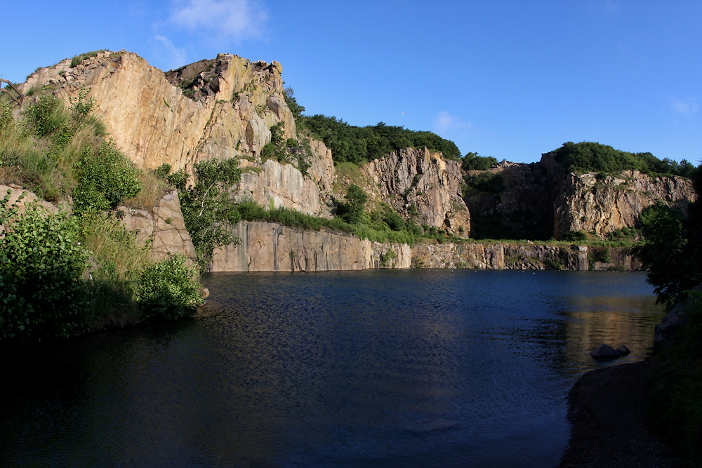 Борнхольм, Опаловое озеро. Opal&#248;sen lake, lago Opal&#248;sen