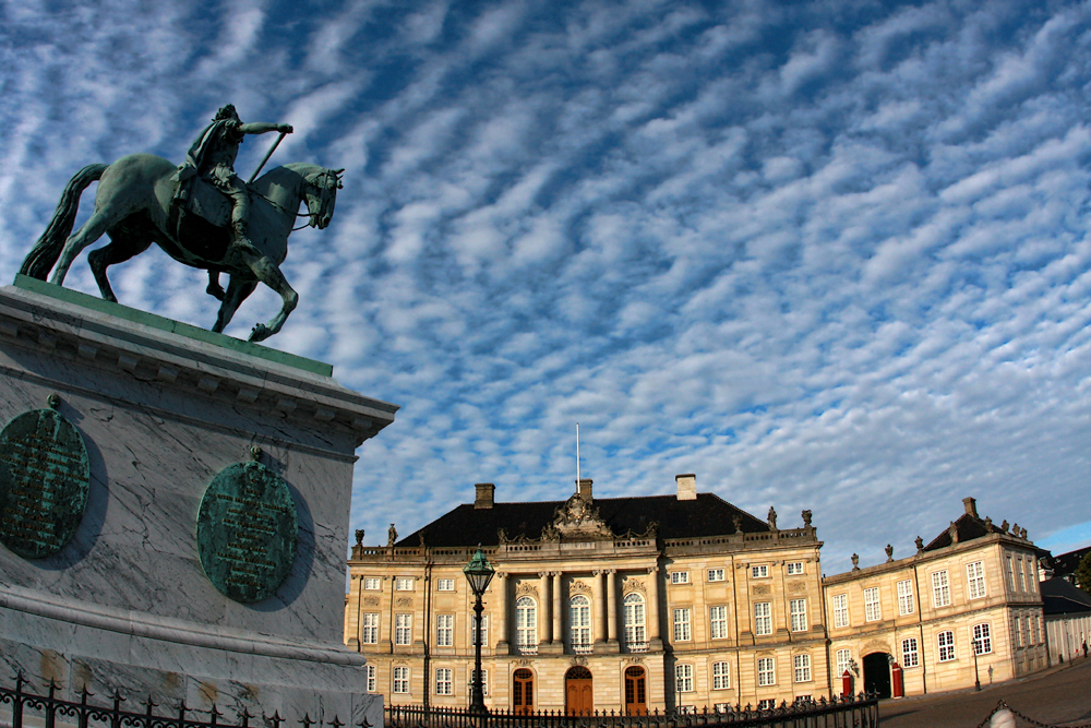  Копенгаген, дворец Амалиенборг Copenhagen, Amalienborg castle.