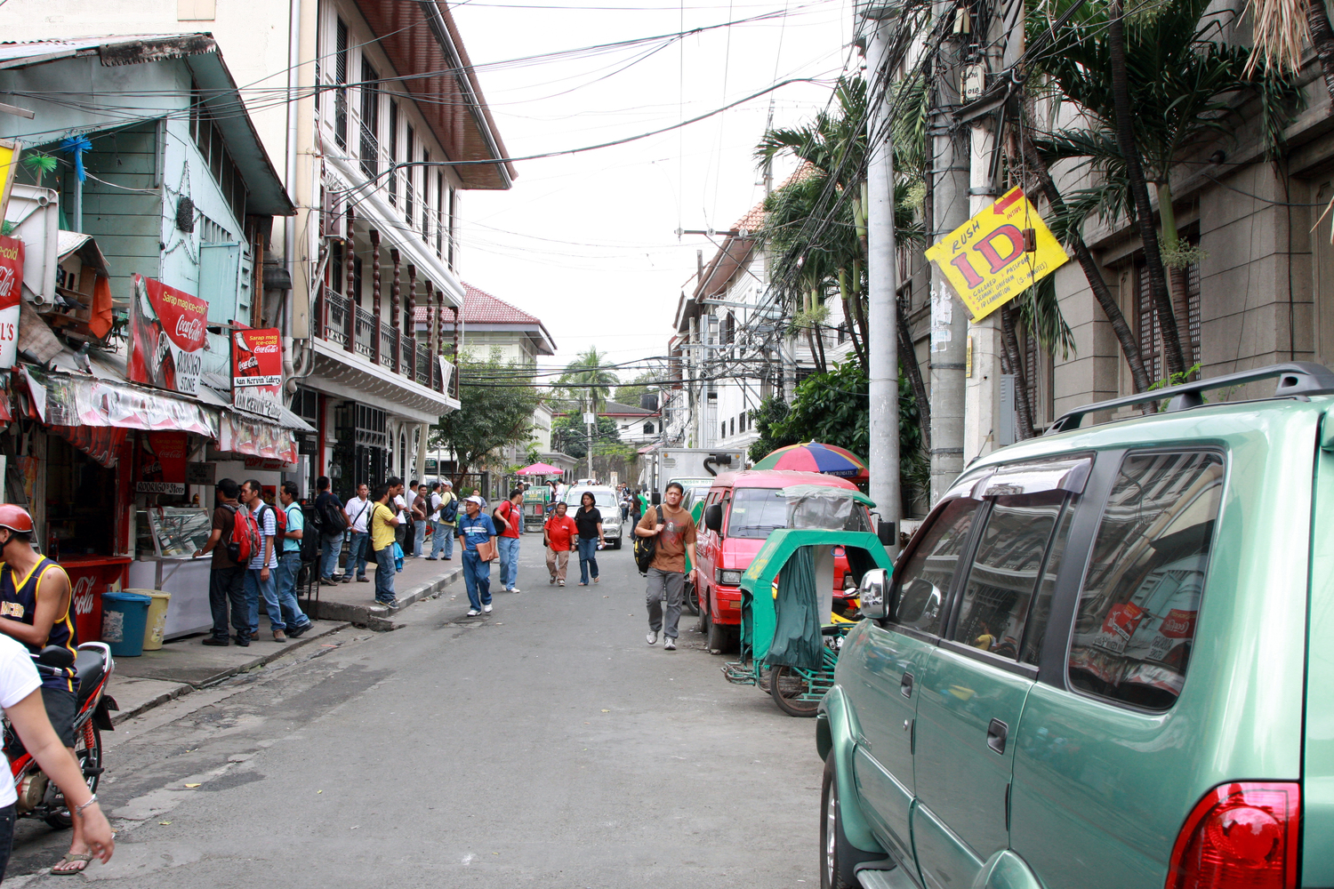 Манила. На улице во внутреннем городе, Intramuros.