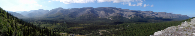 Панорама долины КСС. Вид с седловины перевала Южный Рисчорр на долину КСС, 2006 год.