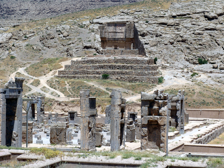Гробница Артаксеркса III, Персеполис.