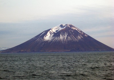 Курильские острова, вулкан Тятя.