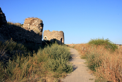 Руины крепости.
