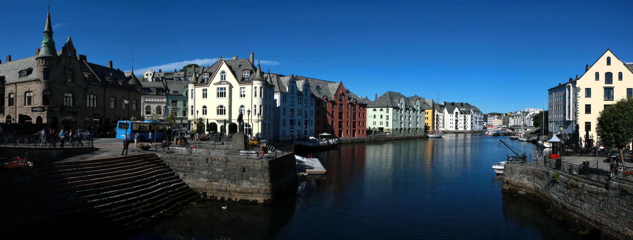 Норвегия, Мёре-о-Ромсдал, Олесунн. Norway, M&#248;re-og-Romsdal, &#197;lesund