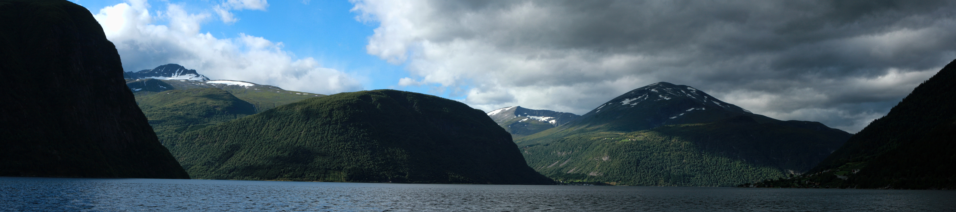 Норвегия, Мёре-о-Ромсдал, Тафьорд. Norway, M&#248;re-og-Romsdal, Tafjord