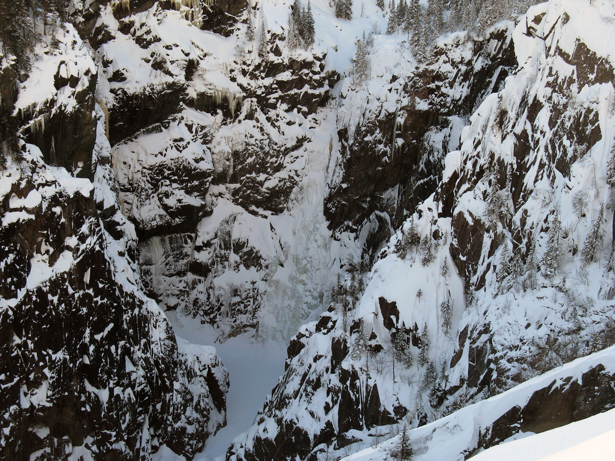 Rjukanfossen WI 4.  Самый большой каскад сектора.