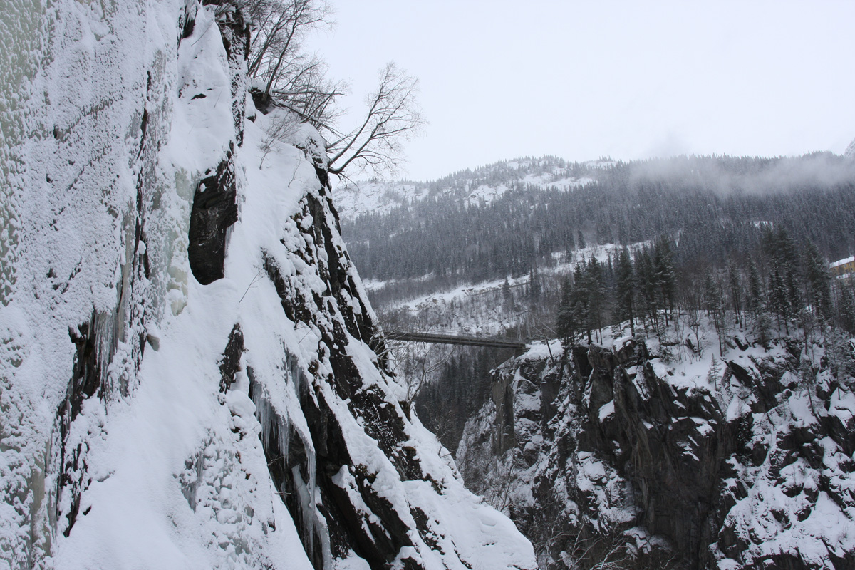 Норвегия. Рюкан. Каскад Hark, WI 3.