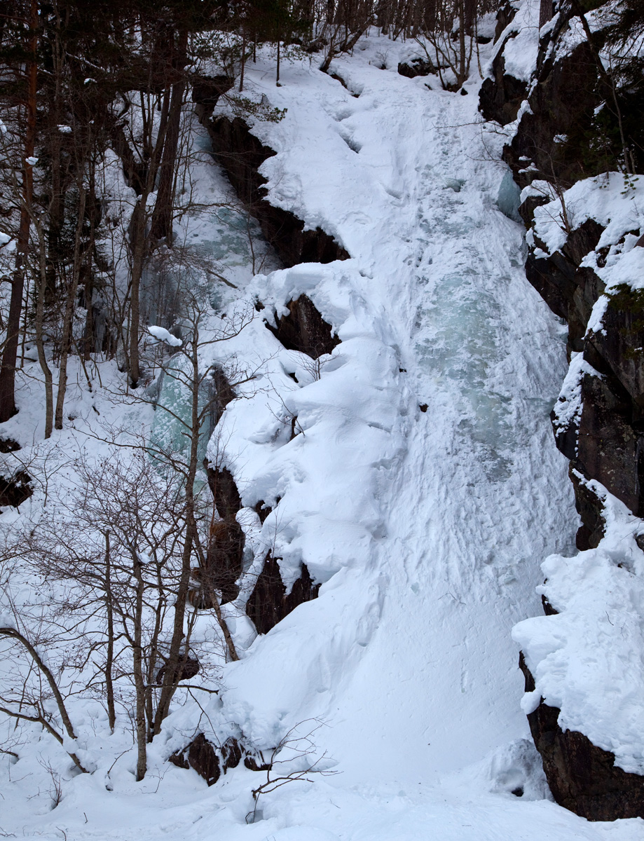 Каскад Skrotfossen WI 3.