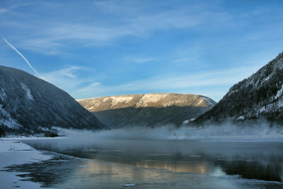 Туман над озером Тинн.