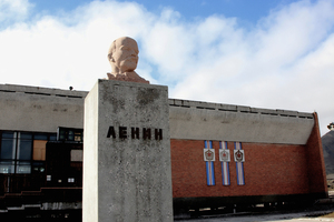 Шпицберген, Пирамида, самый северный Ленин.