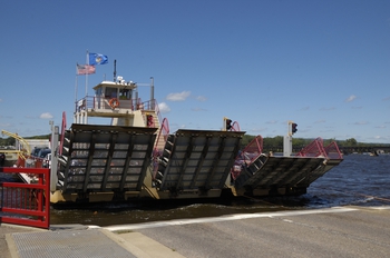 Паром (бесплатный) на Lake Wisconsin.