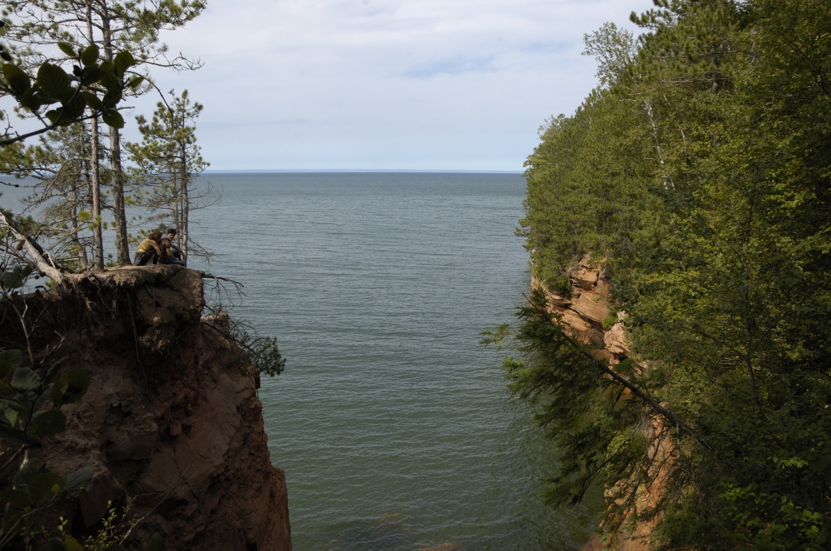 Sea caves, с воды и трейла.